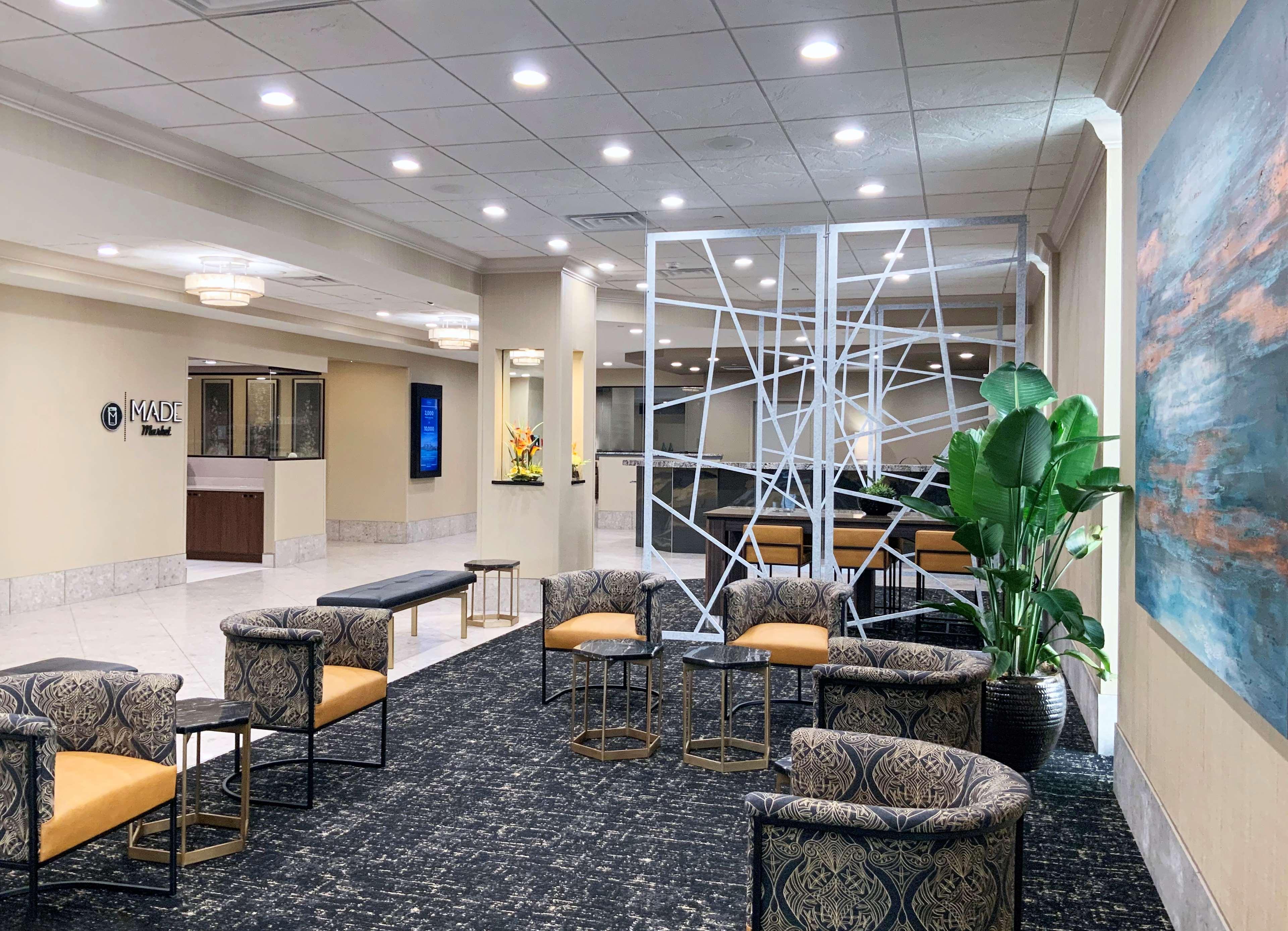 Doubletree By Hilton Madison Downtown Hotel Екстериор снимка